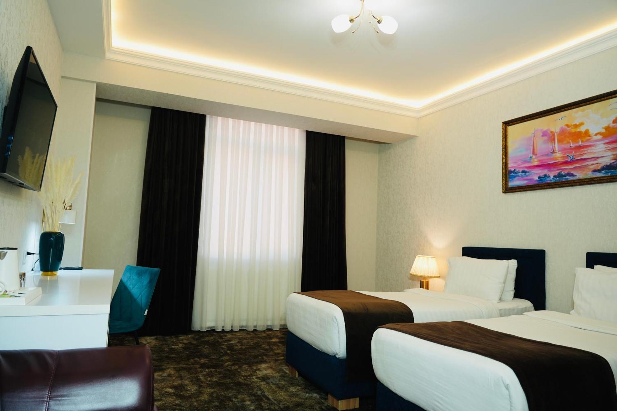 Garnet Mir Hotel Tashkent Exterior photo